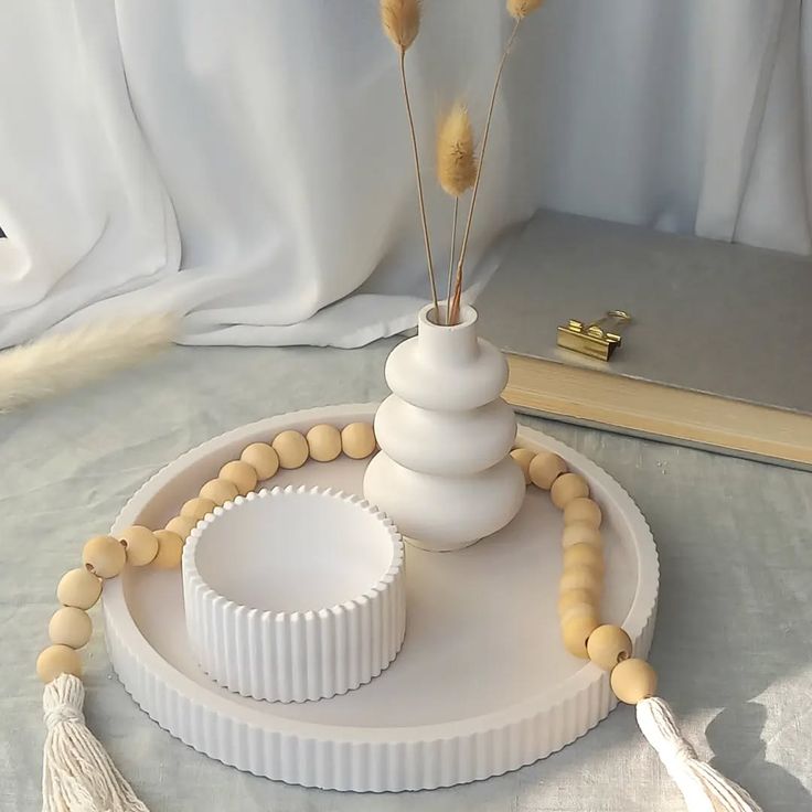 Ribbed Round Tray
