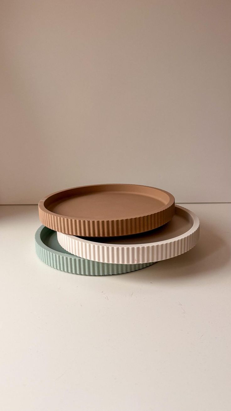 Ribbed Round Tray